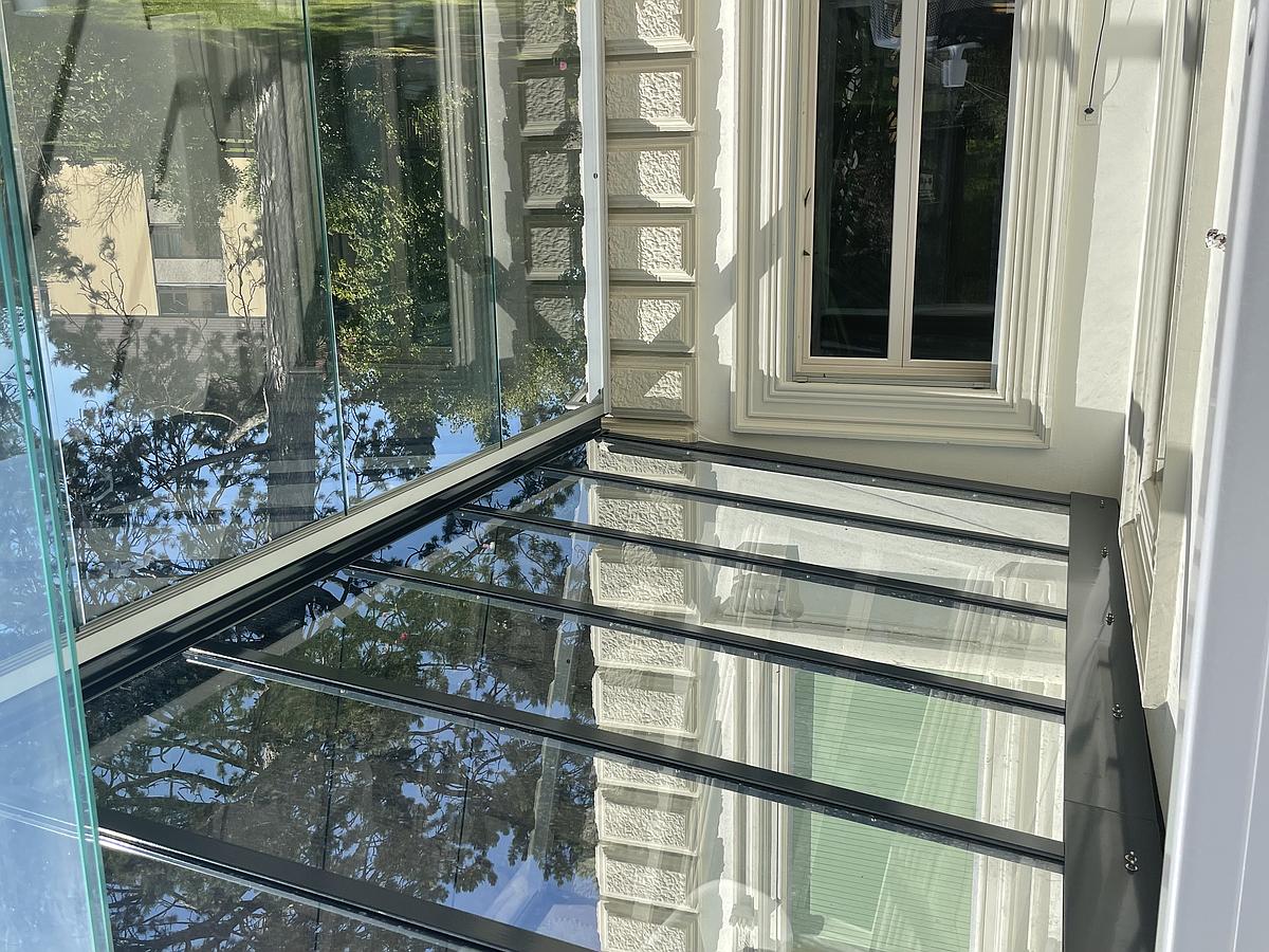Couverts, balcons & avant-toits — réalisation CR Métallique SA, photo 8