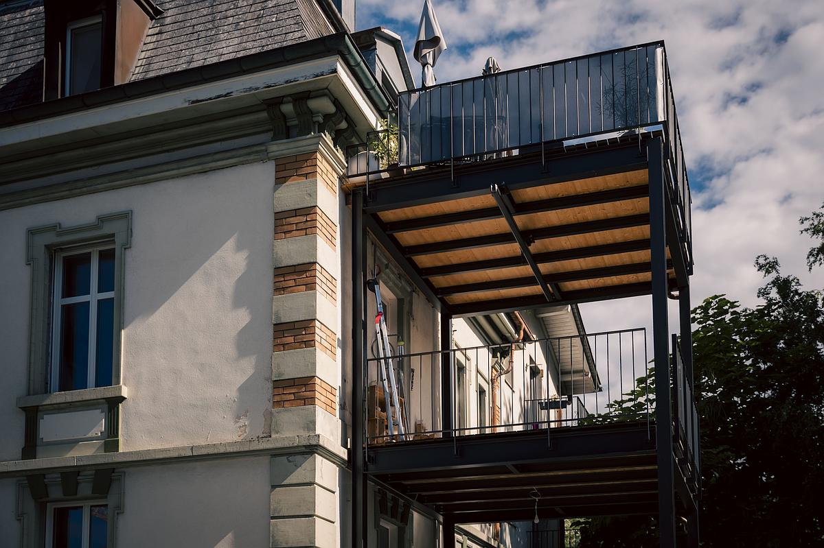 Couverts, balcons & avant-toits — réalisation CR Métallique SA, photo 6